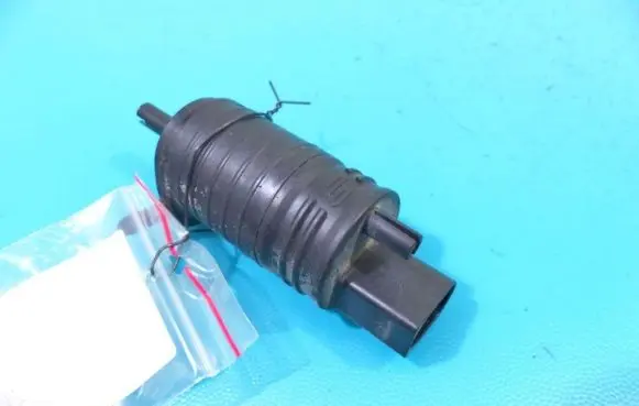 Lancia Thema Windscreen/windshield washer pump 68081805AA IMPRK1202693