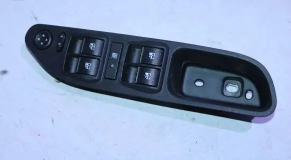 Fiat Tipo Electric window control switch
