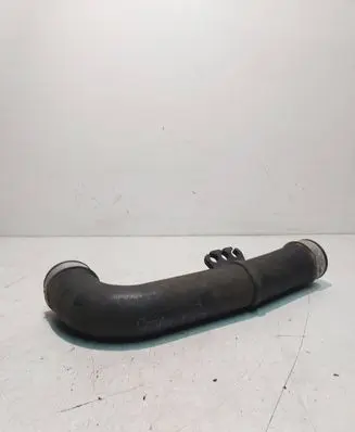Skoda Octavia Mk2 (1Z) Intercooler pipe mounting bracket 
