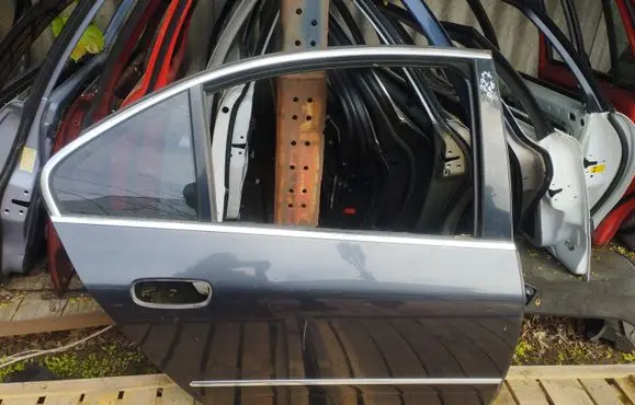Peugeot 607 Rear door