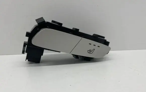 Mercedes-Benz C W205 Seat heating switch A2139057502 SW133101 HW132000