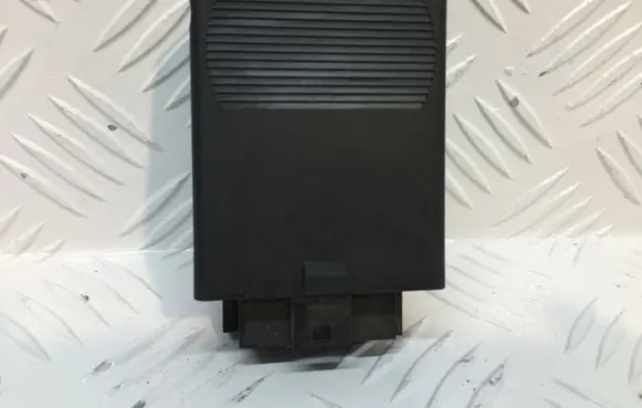 Mercedes-Benz Vito Viano W639 Other relay 0165452332 05014000