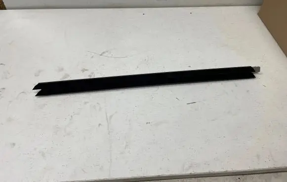 BMW X4 F26 Rubber seal rear door window/glass 7335696