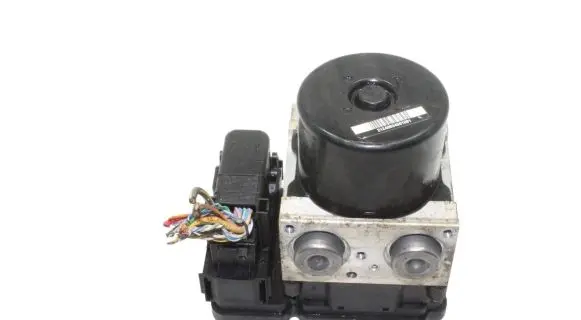 Land Rover Freelander 2 - LR2 ABS Pump 6G9N2C405DG