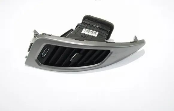SsangYong Korando Dash center air vent grill 6961M34400