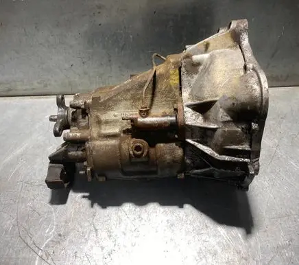 Mercedes-Benz W123 Manual 4 speed gearbox 1152612501 OM615 612176