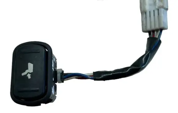 Infiniti QX56 Seat control switch 