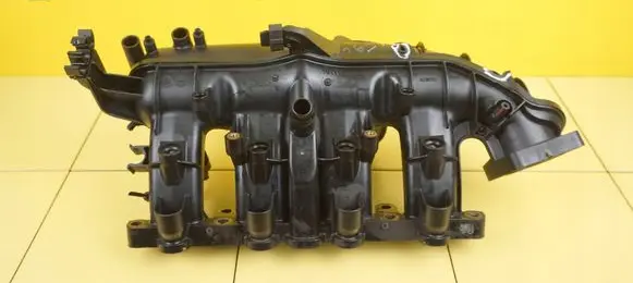Opel Corsa D Intake manifold 55573171 A14NEL