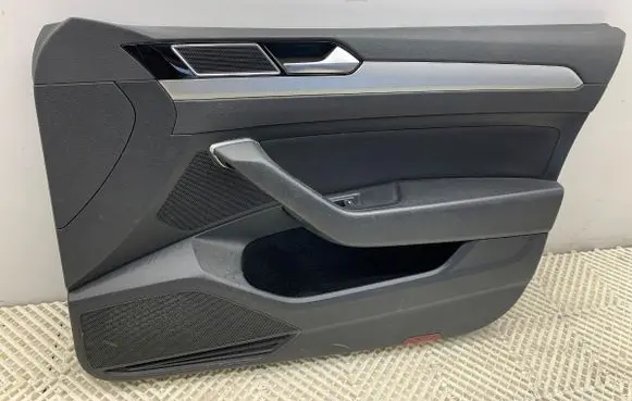 Volkswagen PASSAT B8 Front door card panel trim