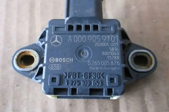 Mercedes-Benz E W212 ESP acceleration yaw rate sensor A0009059101