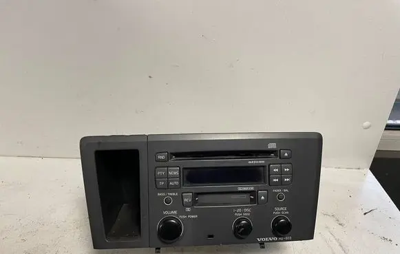 Volvo V70 Radio/CD/DVD/GPS head unit 8651152 86511521 HU603
