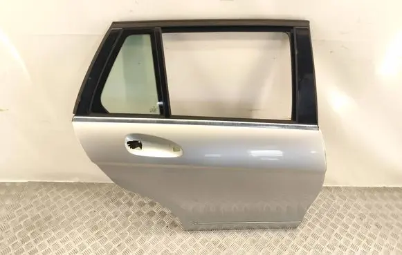 Mercedes-Benz C W204 Rear door