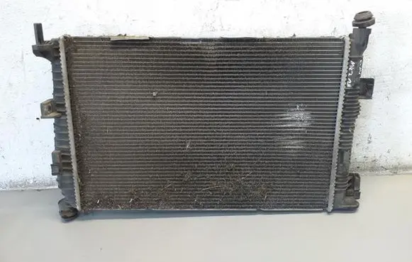 Peugeot 3008 I Coolant radiator