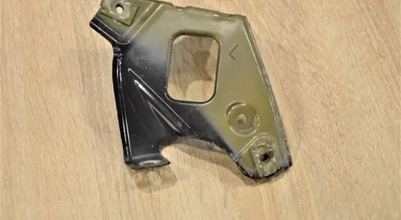 Chevrolet Captiva Fender mounting bracket AAADF