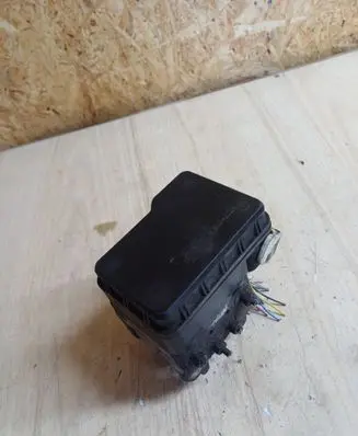 Toyota Avensis Verso ABS Pump 4451044110 8954144130 1338000180