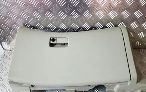 Infiniti FX Glove box 68108CG000