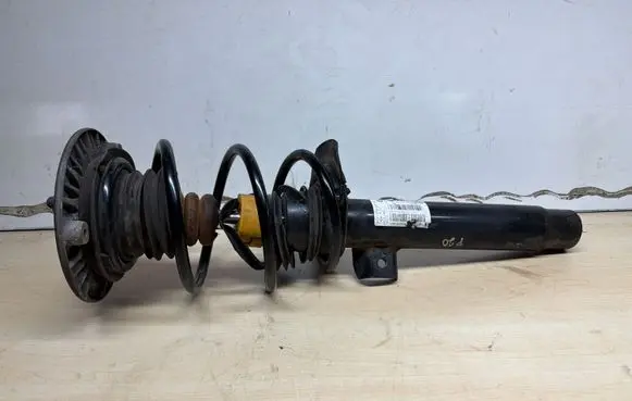 BMW 1 F20 F21 Front shock absorber with coil spring 6791541