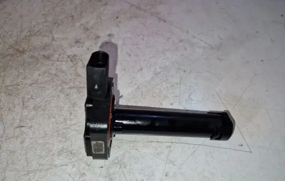BMW 7 E65 E66 Oil level sensor 7540351