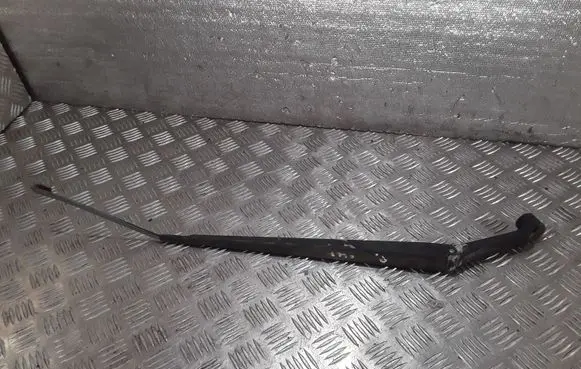 Mitsubishi Colt Front wiper blade arm