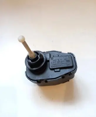 Audi 80 90 S2 B4 Headlight level adjustment motor 8A0941295 0307851346