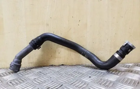 Ford Kuga II Engine coolant pipe/hose AV6118K582BG