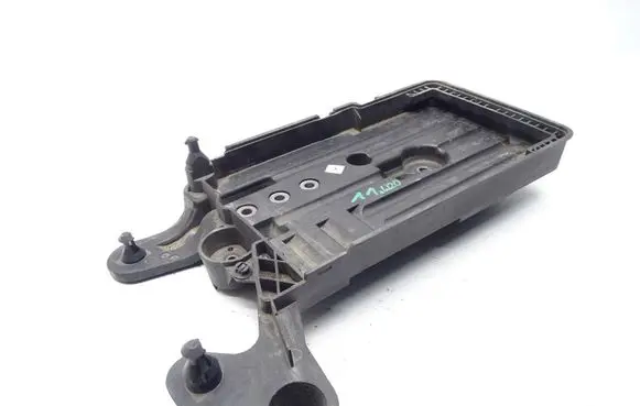 Skoda Octavia Mk3 (5E) Battery box tray 5Q0915321G