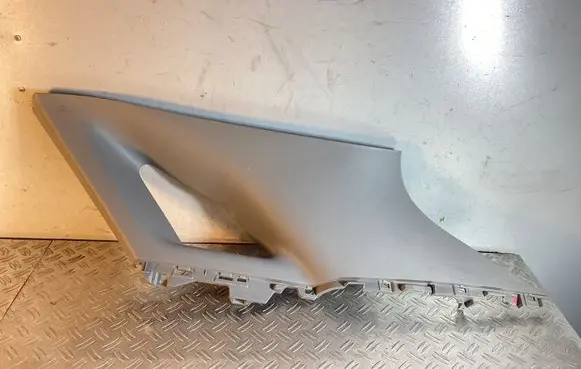 (C) pillar trim