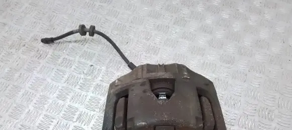 Volvo XC90 Front brake caliper 30657307