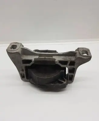 Ford Kuga II Engine mount bracket F1F16F012AC 180471753