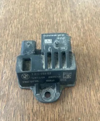 BMW 1 E81 E87 Glow plug pre-heat relay 7810856 100829 0522120103