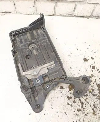 Volkswagen Golf VII Battery tray 5Q0915321J 5Q0915331K