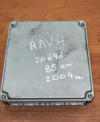Toyota RAV 4 (XA20) Engine control unit/module 8966142B50 1758005480