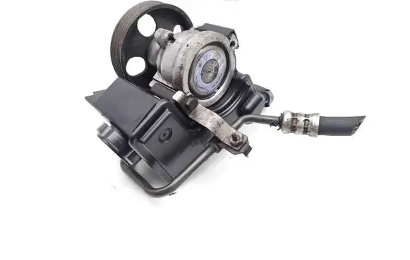 Peugeot Partner Power steering pump 9659783180