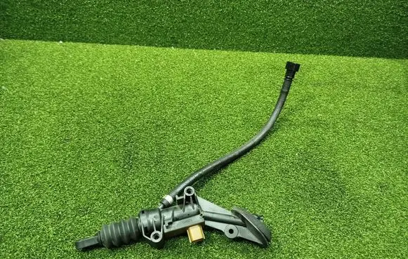 Ford Transit Custom Clutch master cylinder KG19015645 KG190156 03116T93