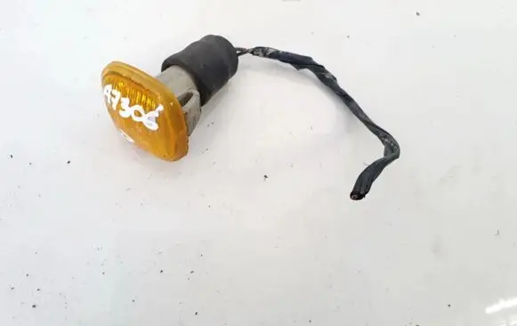 Audi A3 S3 8L Front fender indicator light 4d0949127b