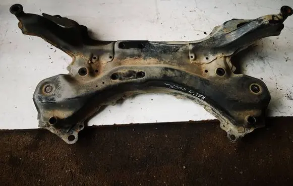Toyota RAV 4 (XA30) Front subframe