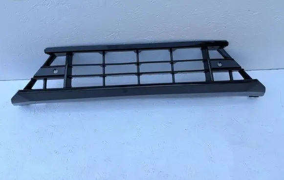 Volvo XC60 Front bumper lower grill 32234959