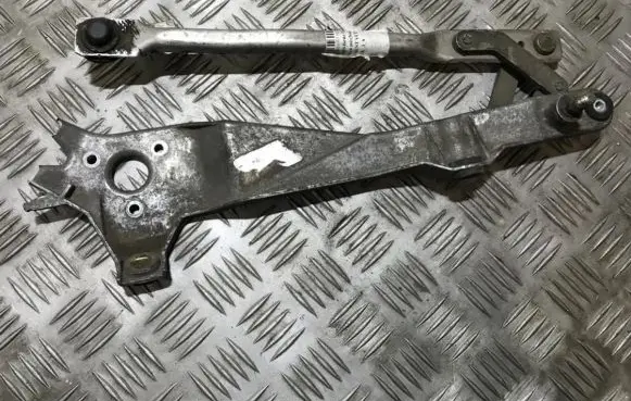 Mercedes-Benz 190 W201 Front wiper linkage and motor