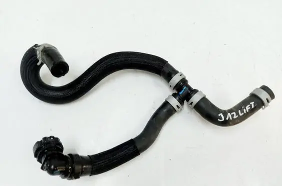 Engine coolant pipe/hose