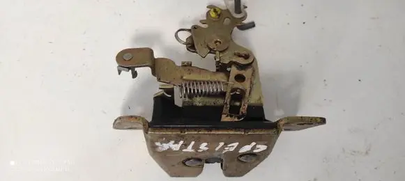 Loading door lock