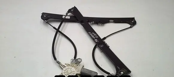 Mercedes-Benz Vaneo W414 Front door window regulator with motor 