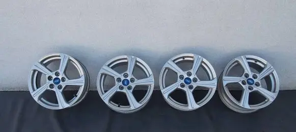 R16 alloy rim