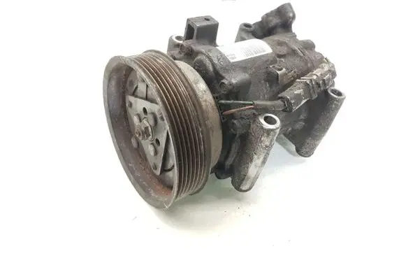 Renault Twingo II Air conditioning (A/C) compressor (pump) 8200819568