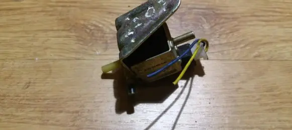 Opel Omega B1 Turbo solenoid valve 8999666040 899-9666-040