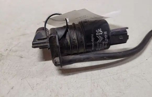 Citroen C5 Windscreen/windshield washer pump 9643447780