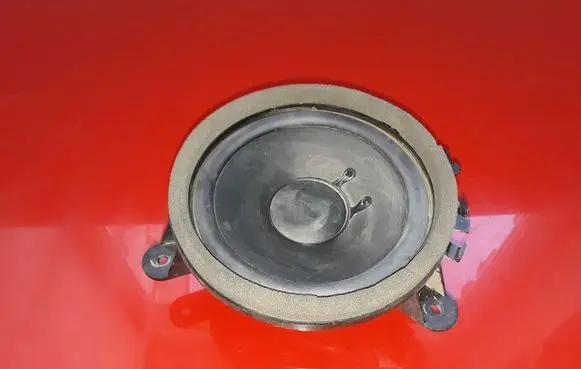 Volvo V40 Front door speaker 30657445
