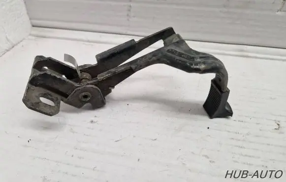 Audi 80 90 S2 B4 Engine bonnet (hood) release handle 893823595