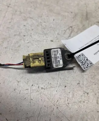 Hyundai Sonata Airbag deployment crash/impact sensor 959200A100