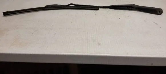 Opel Astra G Front wiper blade arm 90559863