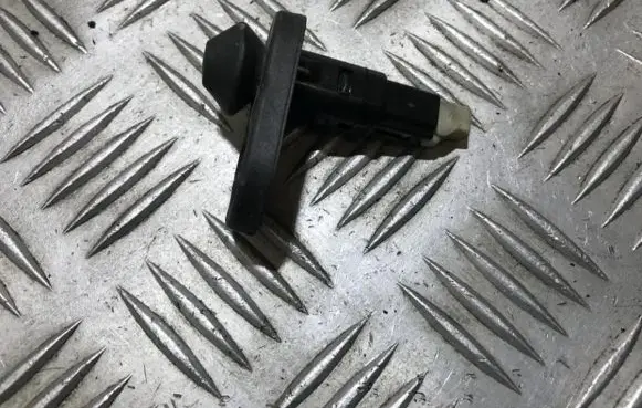 Toyota Avensis T250 Front door sensor 